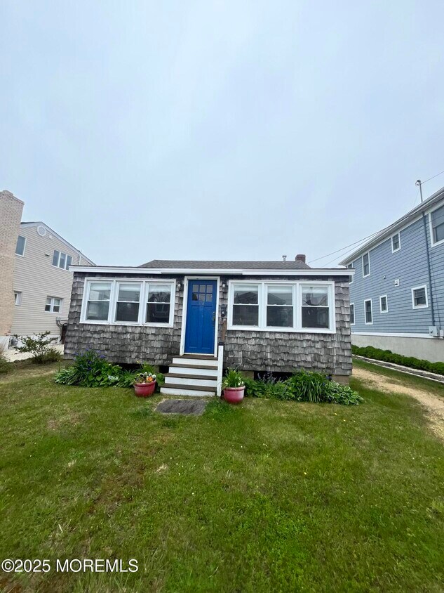 Primary Photo - 118 Camden Ave