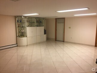 Apartments Under 1 500 In Rego Park Ny
