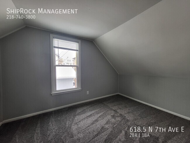 Foto del edificio - 618.5 N 7th Ave E