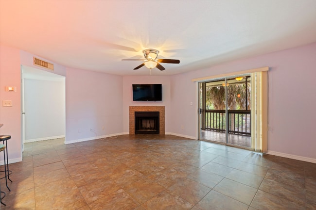 Foto del edificio - 9100 Dr M.L.K. Jr St N