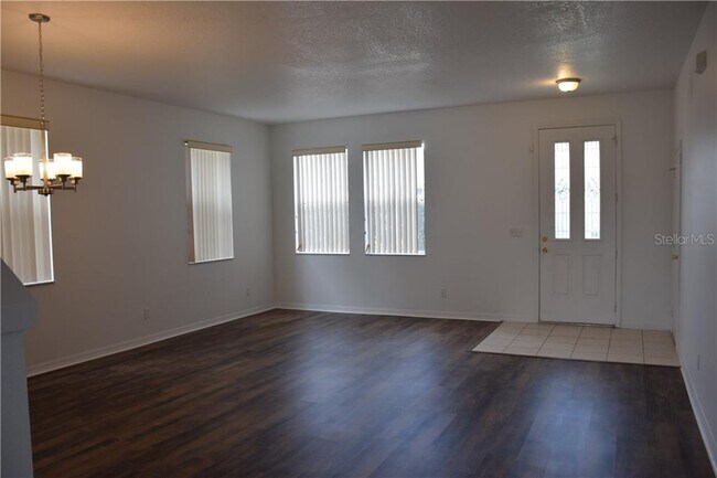 Building Photo - 655 Kettering Rd