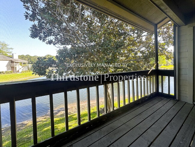 Building Photo - 10200 Belle Rive Blvd