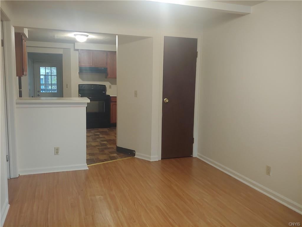 Building Photo - 941 Emerson Ave