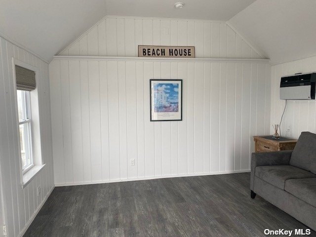 Building Photo - 742 Dune Rd