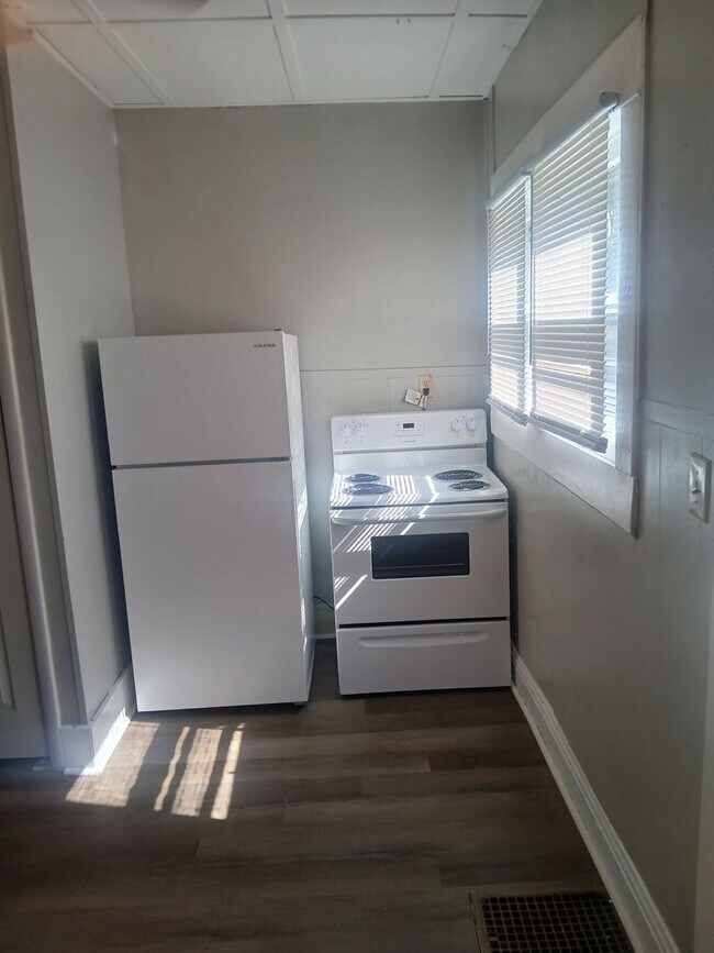 Foto del edificio - 1719-1719 1/2 W Adams St