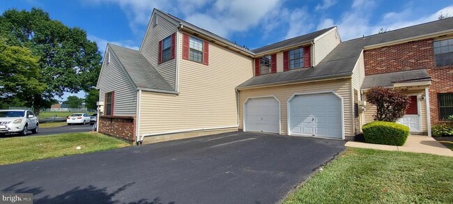 Building Photo - 426B Willow Turn