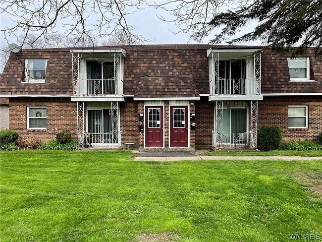 Building Photo - 261 Robert Dr