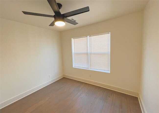 Foto del edificio - 2544 NW 21st St