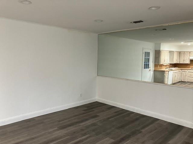 Building Photo - 208 Bowles Dr