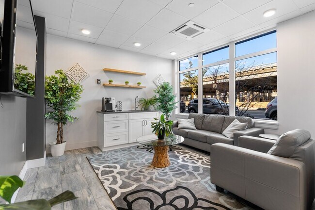 Foto del edificio - 400 Mystic Ave
