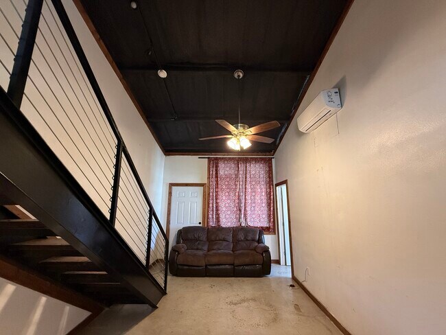 Foto del edificio - 155 Fawn Cir