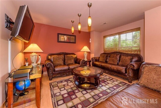 Foto del edificio - 93 Jill Ct