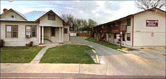 Building Photo - Mission Trails Apartments