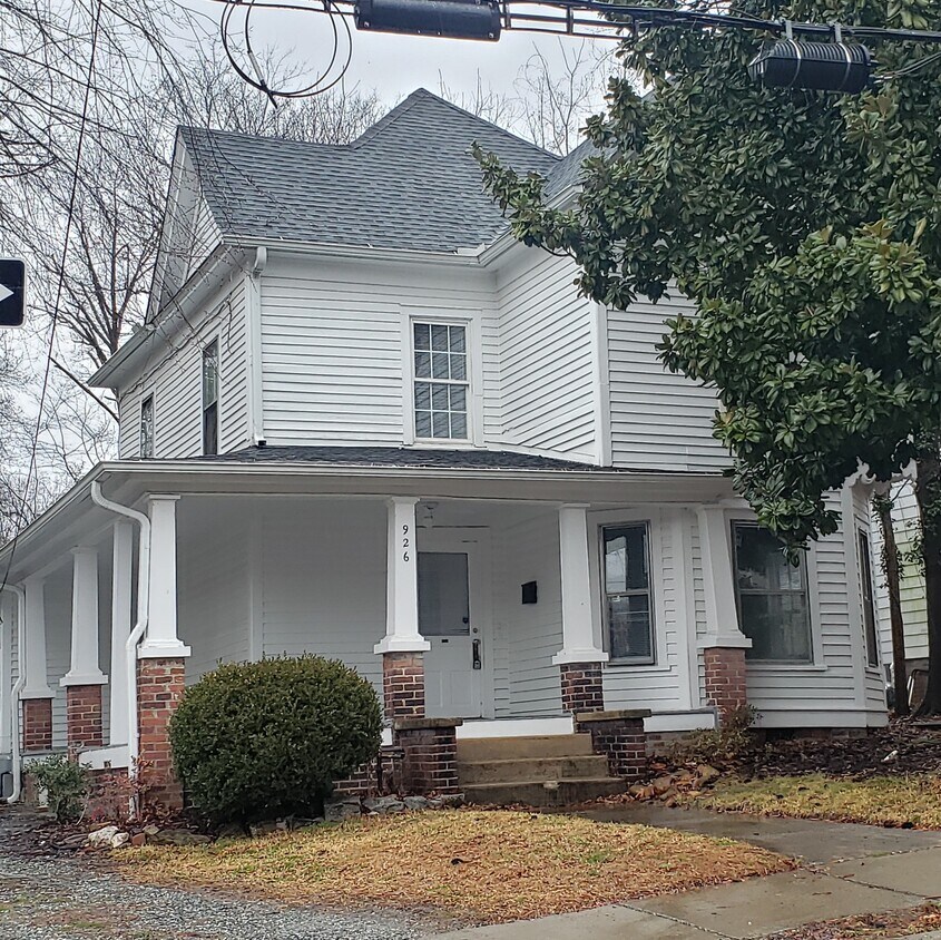 926 Walker Ave, Greensboro, NC 27403 House Rental in Greensboro, NC