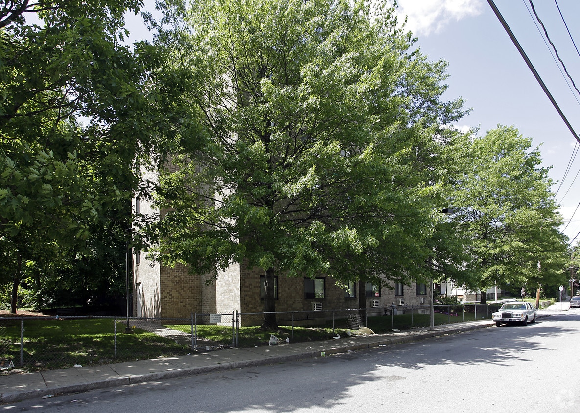 Building Photo - Cardinal Medeiros Manor