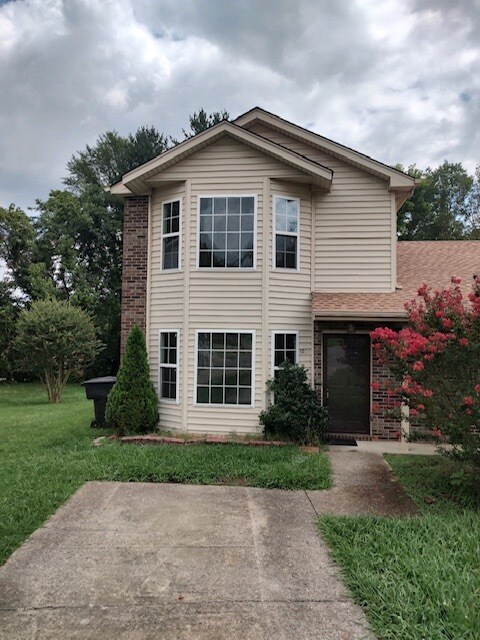 Located on quite street - 1024 Silver Ct