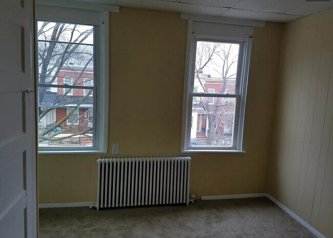 Foto del edificio - 1519 Popland St