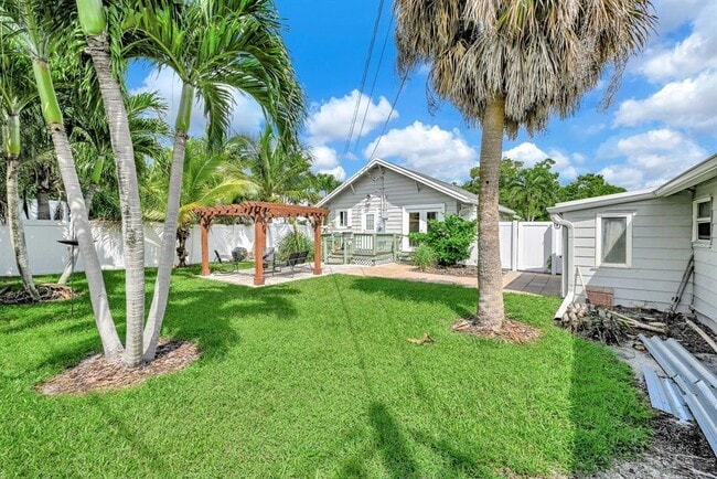 Building Photo - 524 Palmetto St