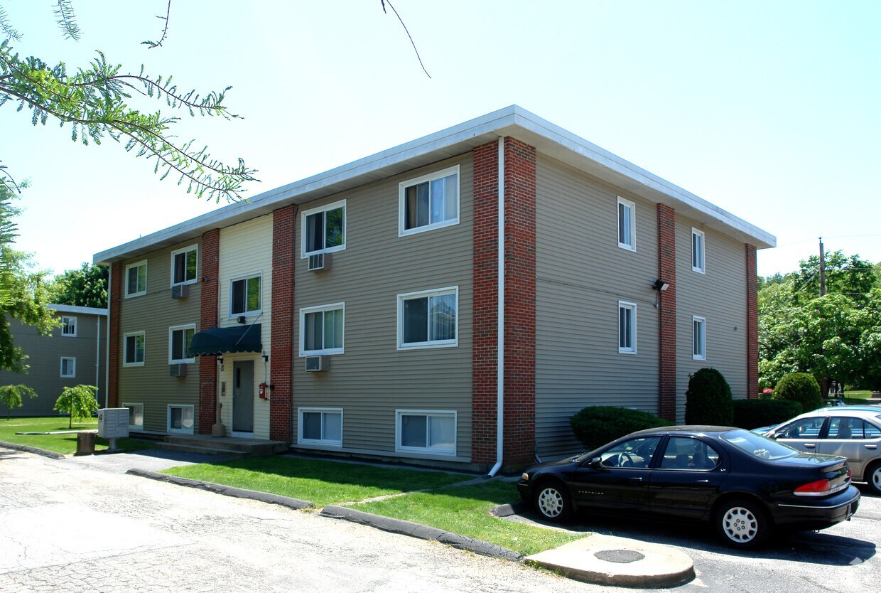 54 River St, West Warwick, RI 02893 Apartments in West Warwick, RI