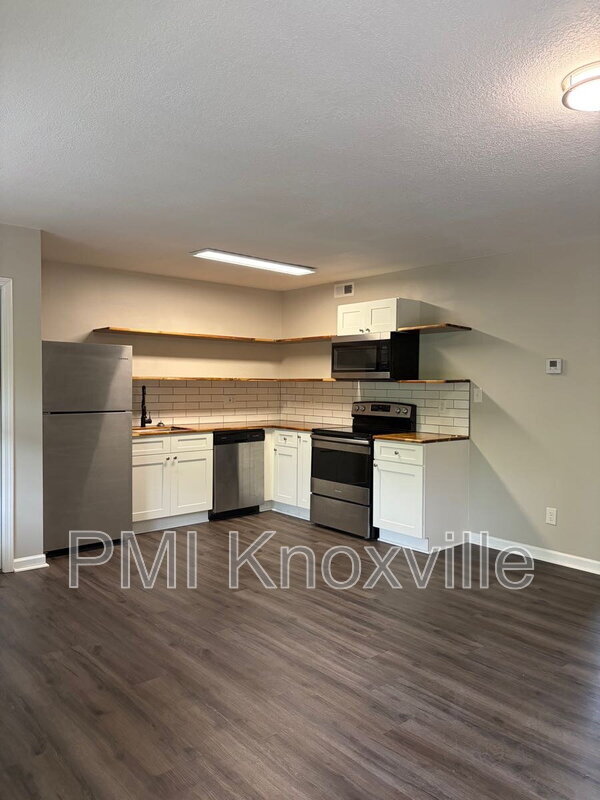 Foto del edificio - 123 Ingersoll Ave