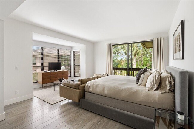 Foto del edificio - 11818 Pebblewood Dr