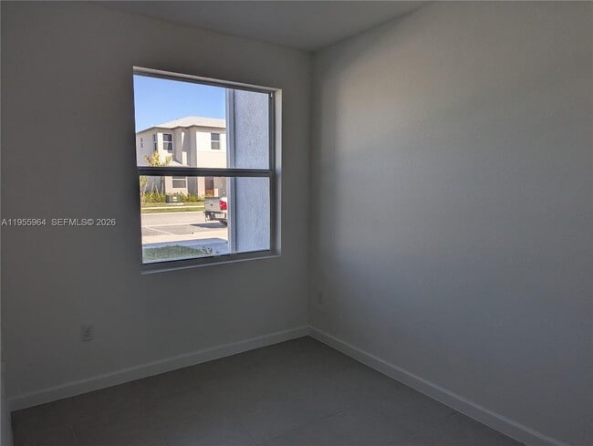 Foto del edificio - 338 SW 338th St