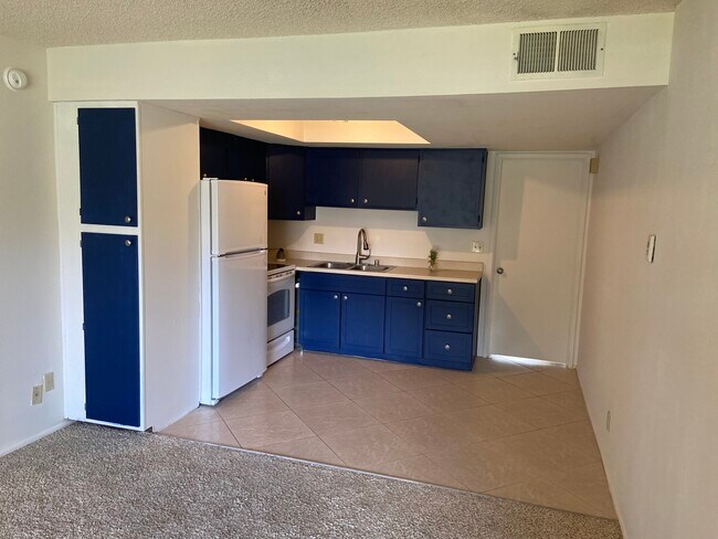 Foto del edificio - 9645 Spyglass Ave