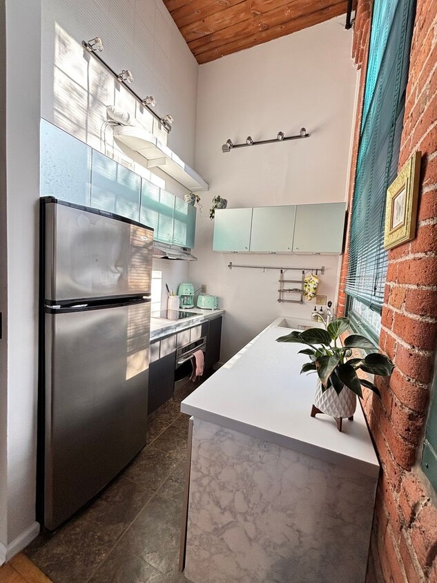 Foto principal - Charming 1BR Condo in Norwalk