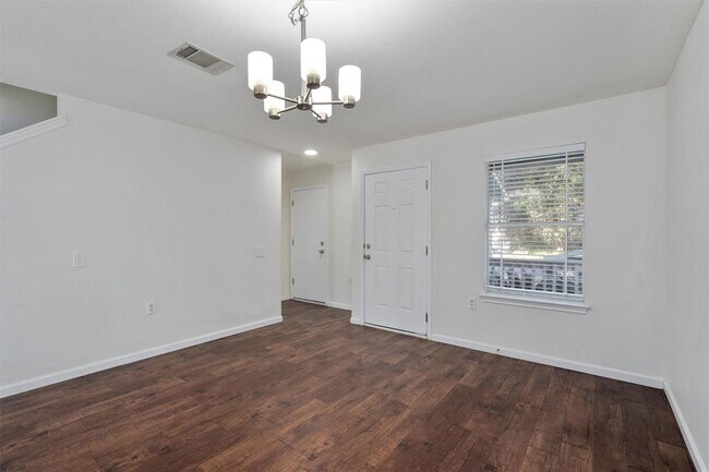 Building Photo - 3516 Sand Dunes Ave