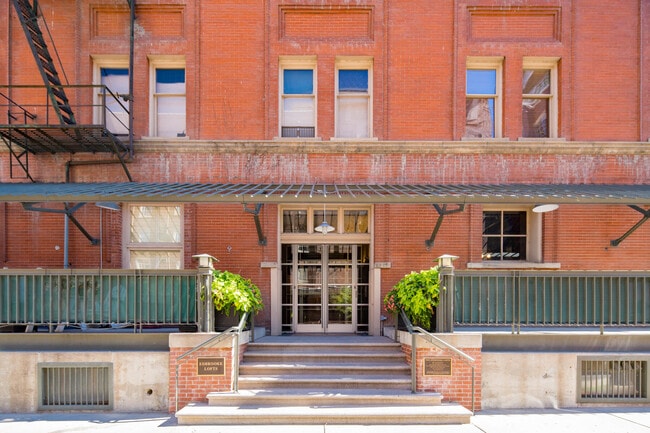 Building Photo - 1450 Wynkoop St