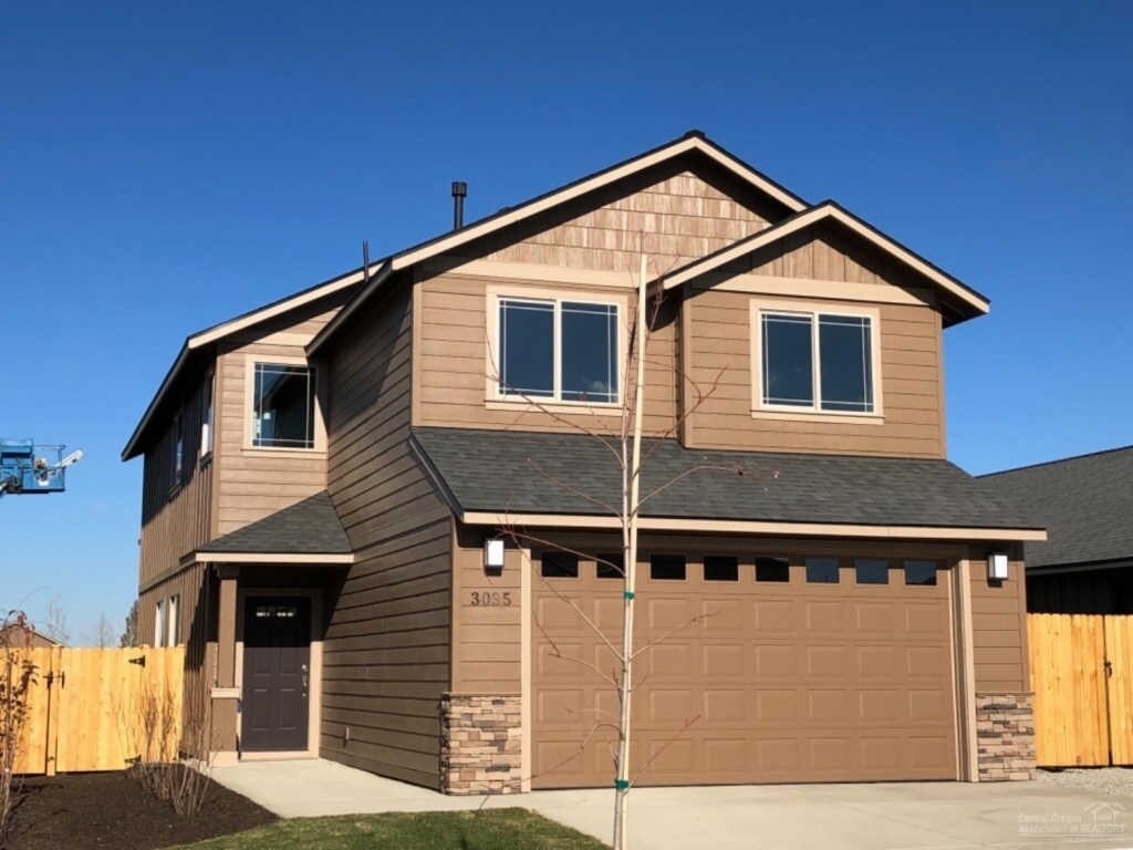 Primary Photo - Spacious Home in Fieldstone Crossing, with...