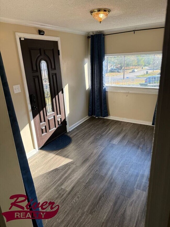 Foto del edificio - 2114 Telfair St