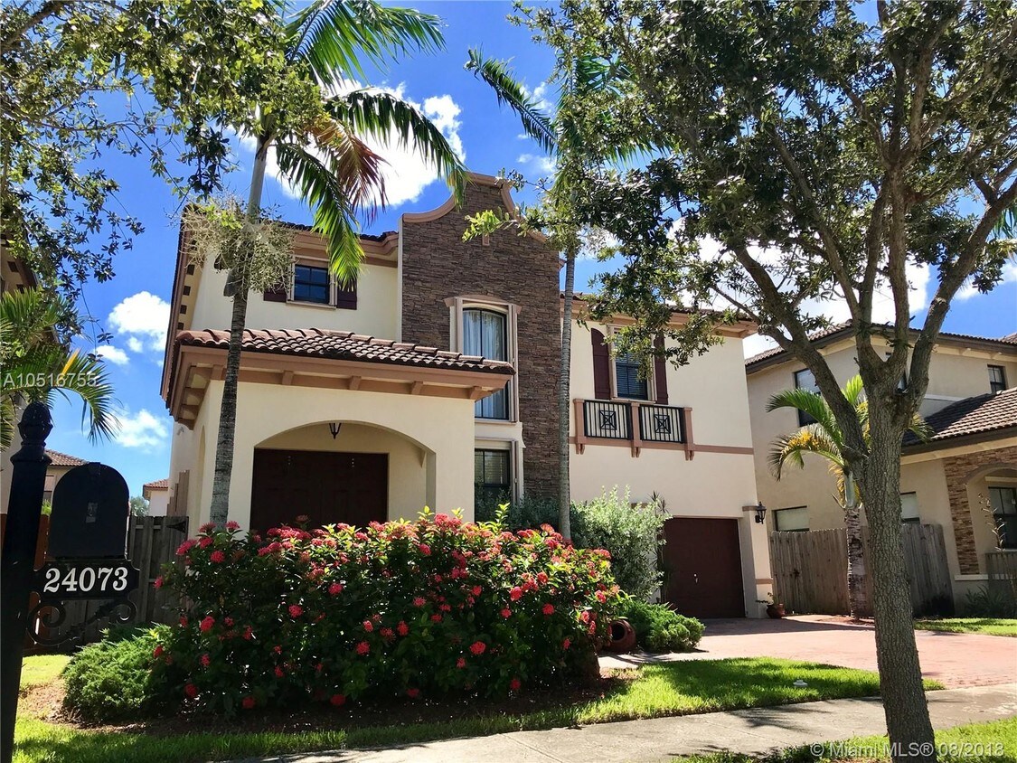 Foto principal - 24073 SW 112 Pl
