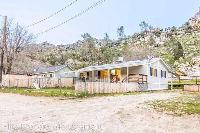 Building Photo - 2 br, 2 bath House - 11940 Sierra Way  - 1...