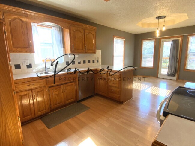 Foto del edificio - 2121 SW Sterling Dr