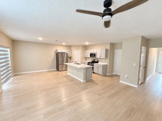 Foto del edificio - 5548 Summer Sunset Dr