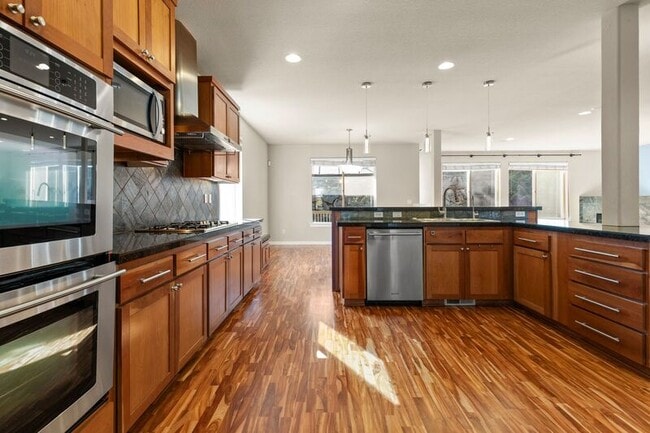 Building Photo - 15119 SW Greenfield Dr