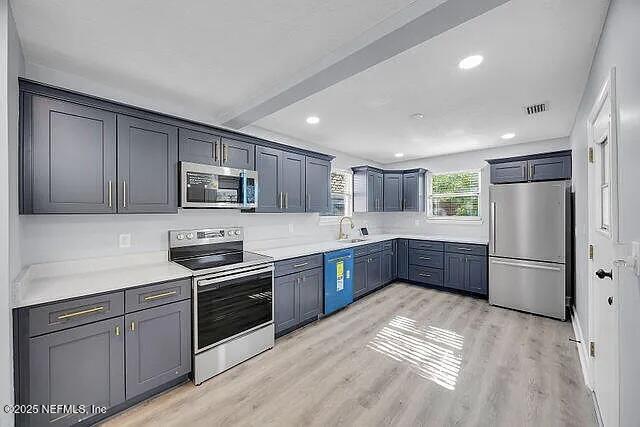 Foto del edificio - 5665 Hillman Dr