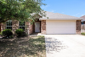 Building Photo - 1104 Monticello Dr