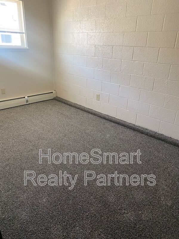 Foto del edificio - 145 Monroe Ave