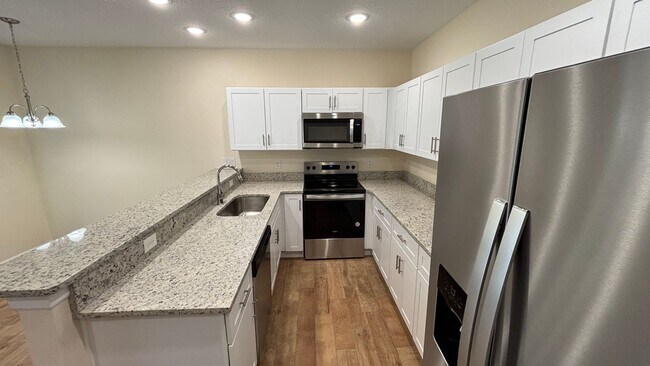 Foto del edificio - Brand New Construction 3 Bedroom, 3 Bath T...