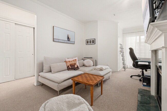 Photo du bâtiment - 3638 West Broadway-GO FL2-ID1546608P