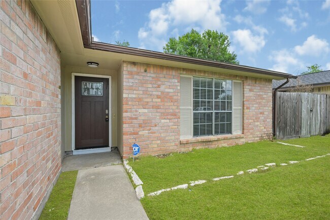 Foto del edificio - 7310 Kite Hill Dr