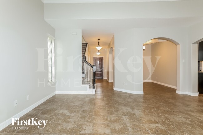 Building Photo - 714 Audra Ln