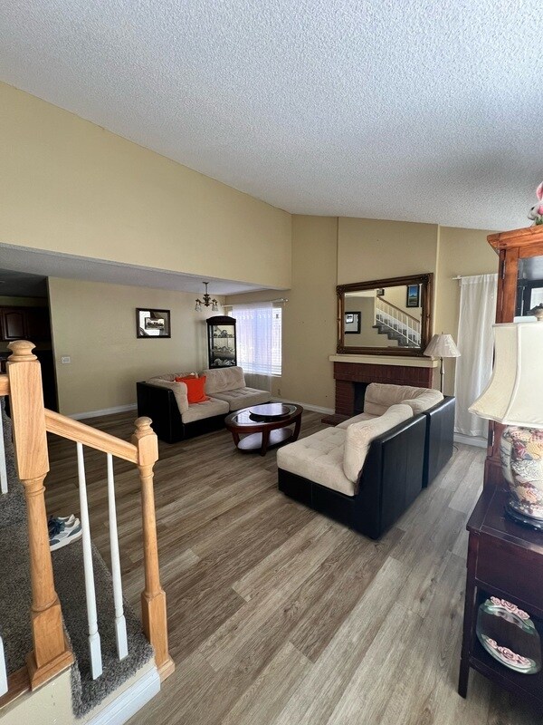 Foto del edificio - 2395 Spring Oak Way