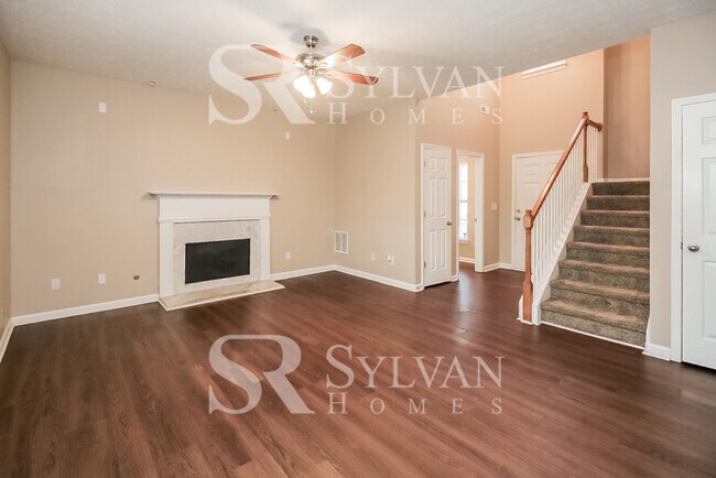 Building Photo - Enjoy living the good life in this 3 bedro...