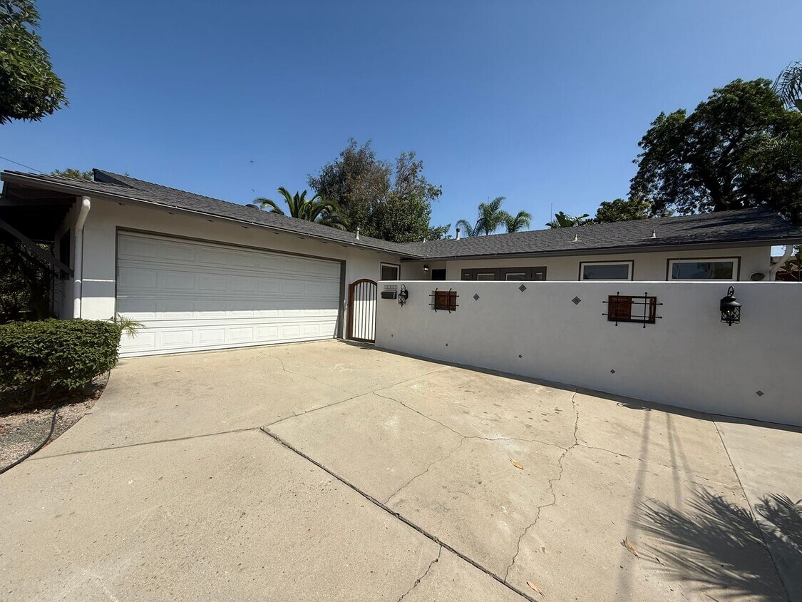 Primary Photo - Charming 3BR/1.5BA Home for Rent in San Ca...
