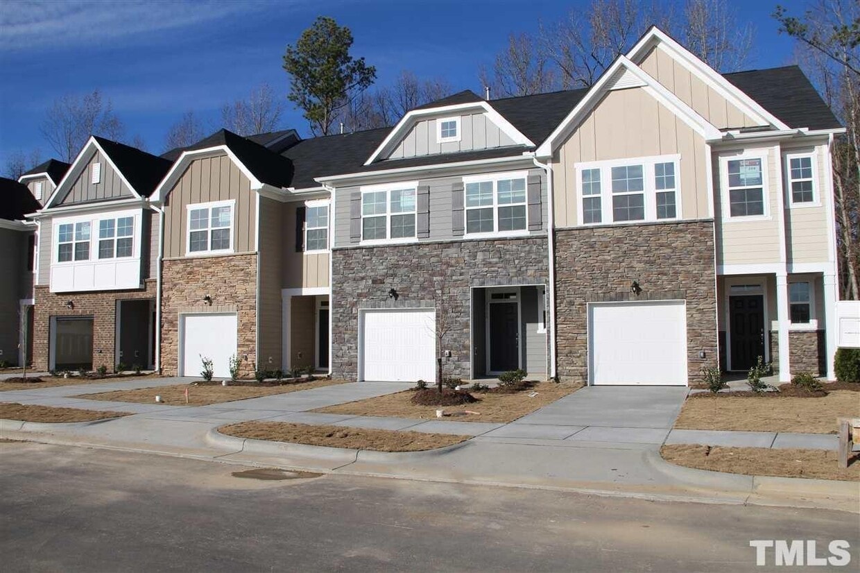 2810 Lanasa Ln, Apex, NC 27523 Townhome Rentals in Apex NC