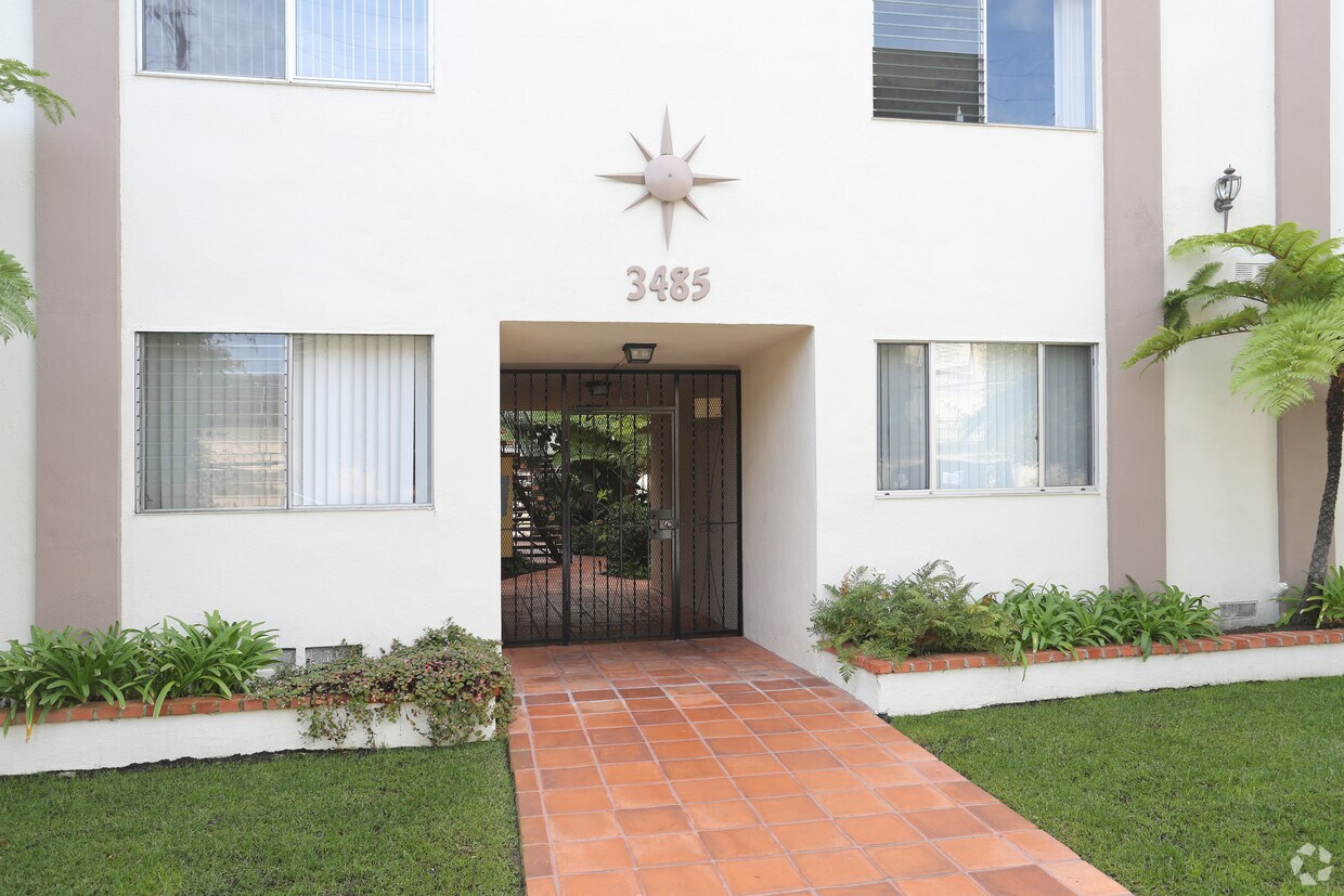 Building Photo - 3485 Sawtelle Blvd