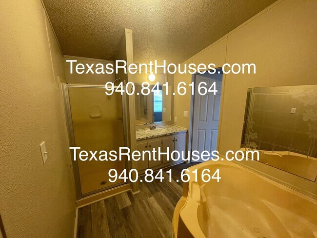 Foto del edificio - Bring the Pets - Fenced in Yard Included!!!! Discounted Rent Available too!!